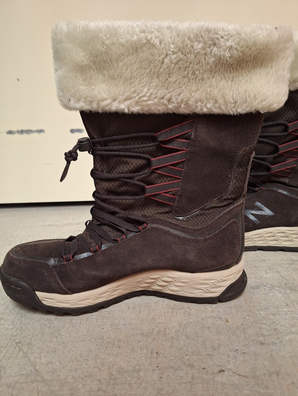NEW BALANCE | Fresh Foam 1000 Women's Winter Boots